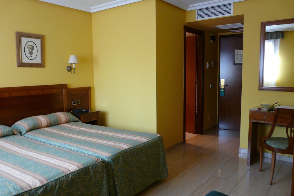 SUPERIOR, TWIN BEDS