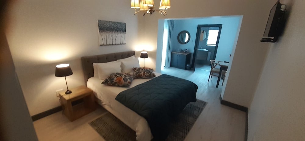 Guesthouse Indongo 8/23