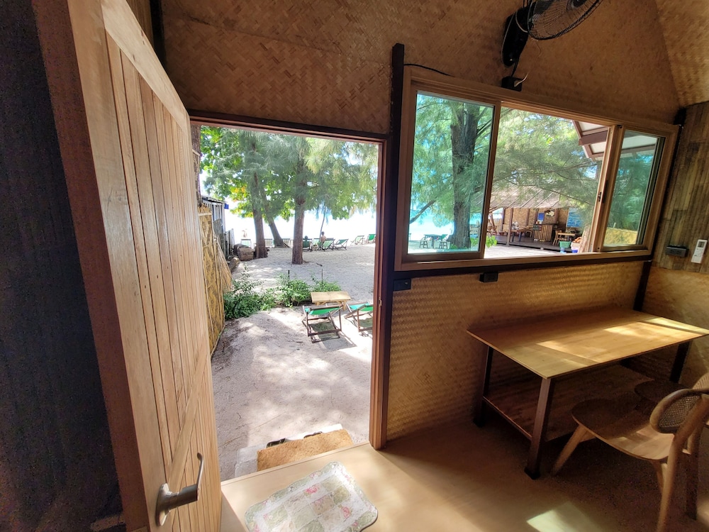 Green View Beach Resort 16/73