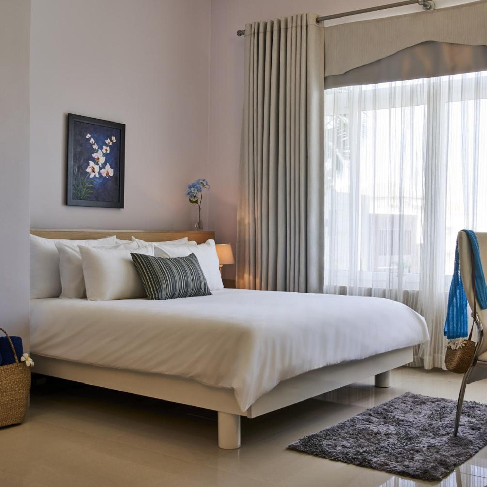 Garden Suite, Hill View