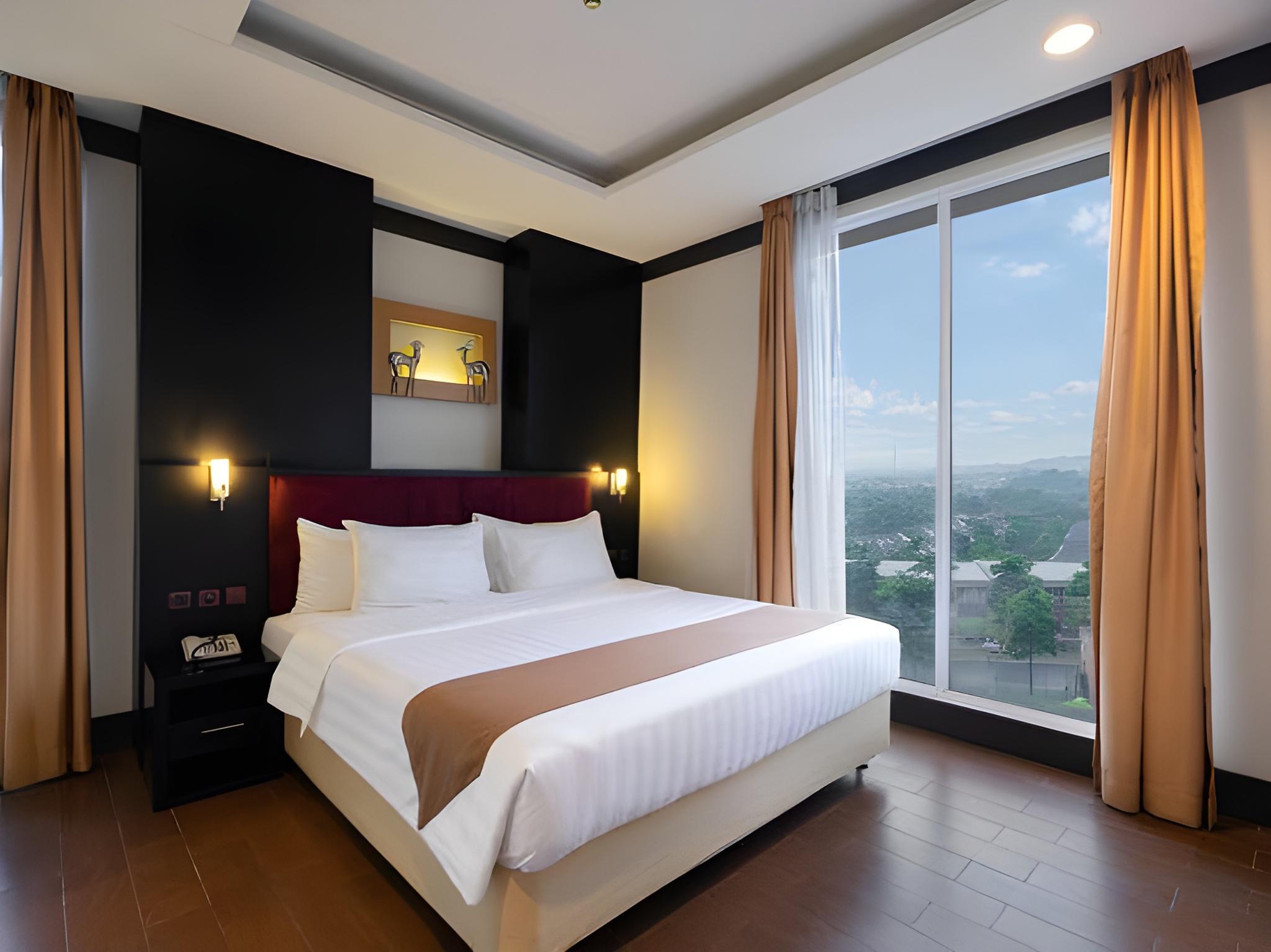 2 Bedrooms, Condotel, Deluxe, King and Twin Beds