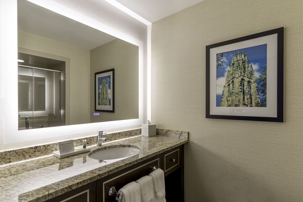 New Haven Hotel 46/49