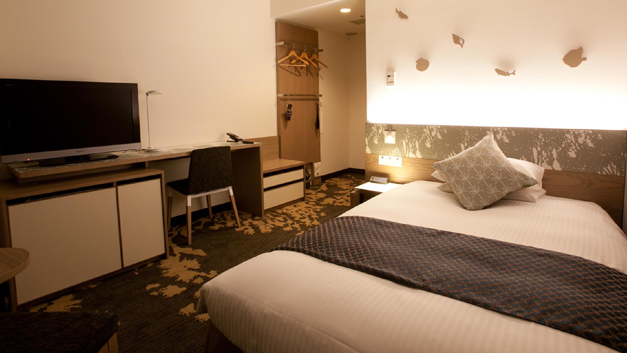 Room Assigned on Arrival, Single, Smoking