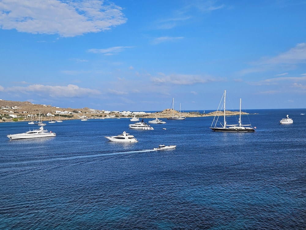 Mykonos Azure 23/50