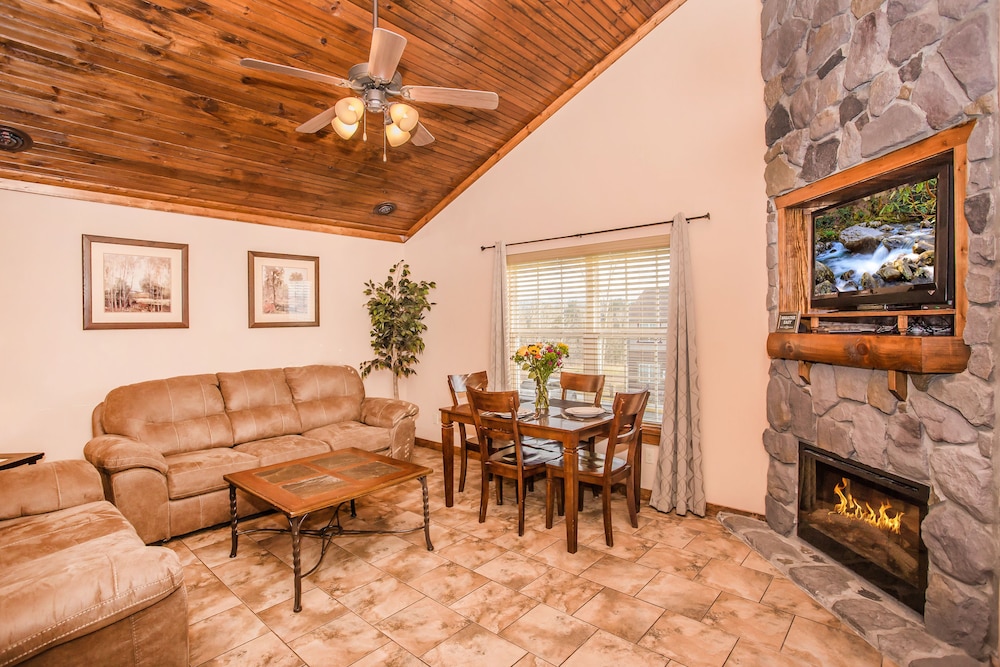 The Lodges At The Great Smoky Mountains 14/41