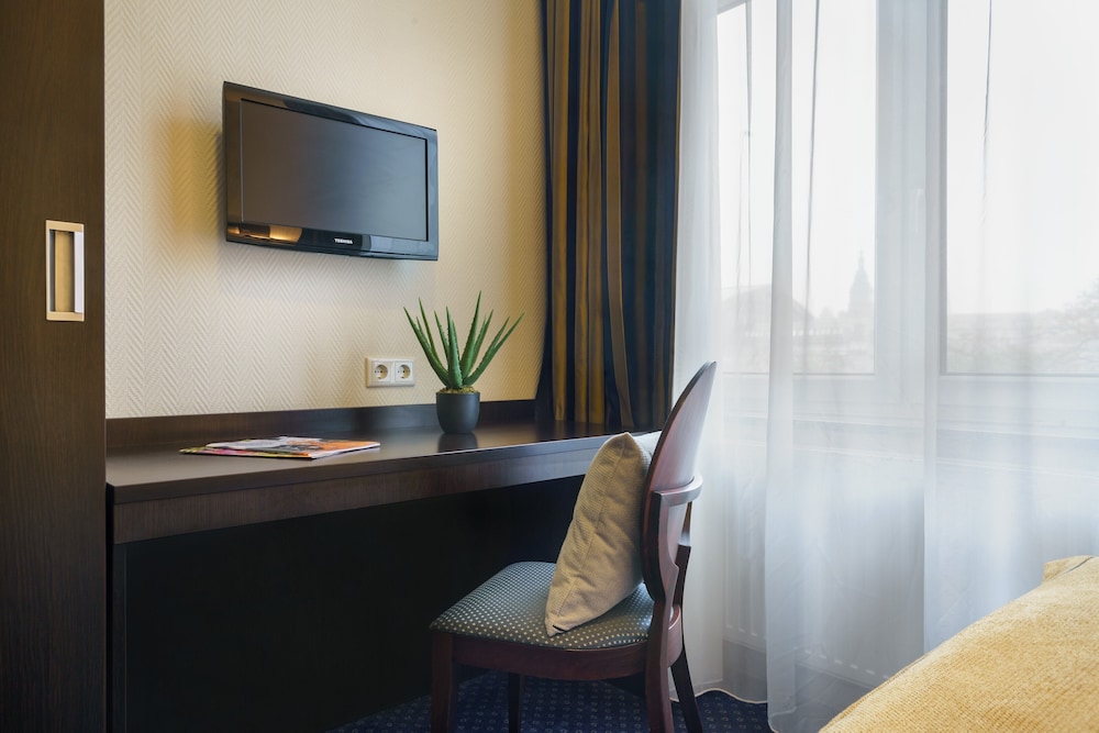 Hotel Continental Hamburg 32/33