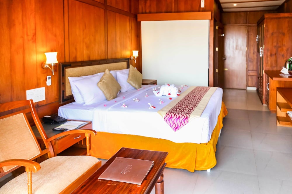 Poovar Island Resort 17/46