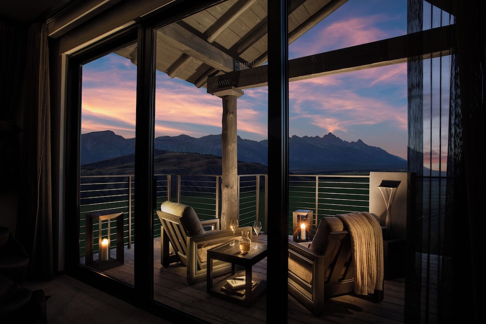 Hotel Yellowstone at Jackson Hole 25/50