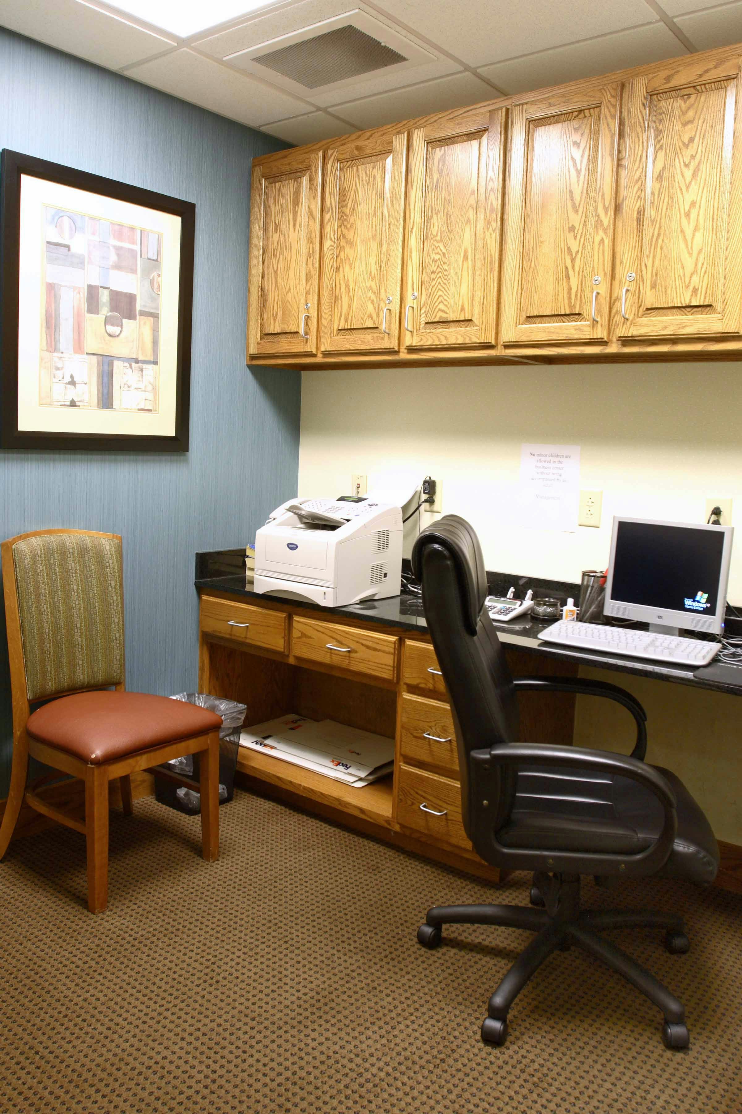 Hampton Inn & Suites Chesapeake-Square Mall 31/41