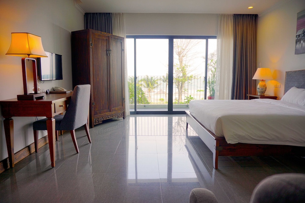 Dan Oasis Beach Hotel and Apartment 9/37
