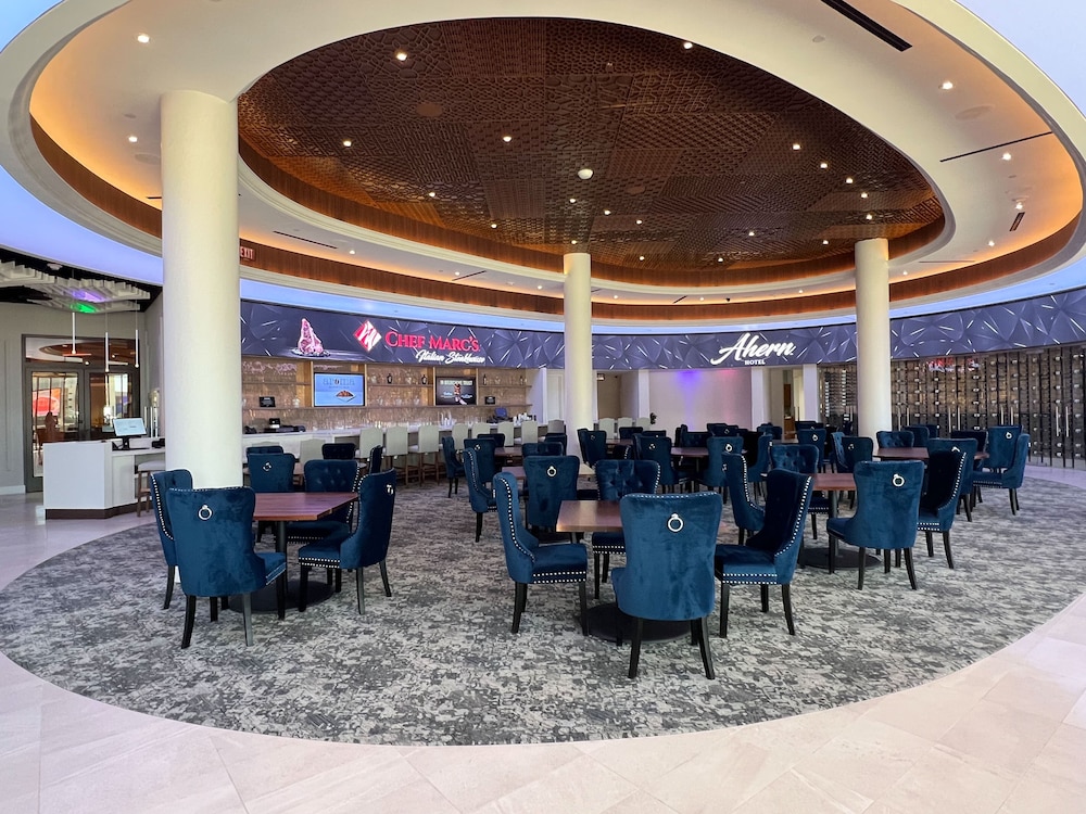 Ahern Hotel Las Vegas 53/71