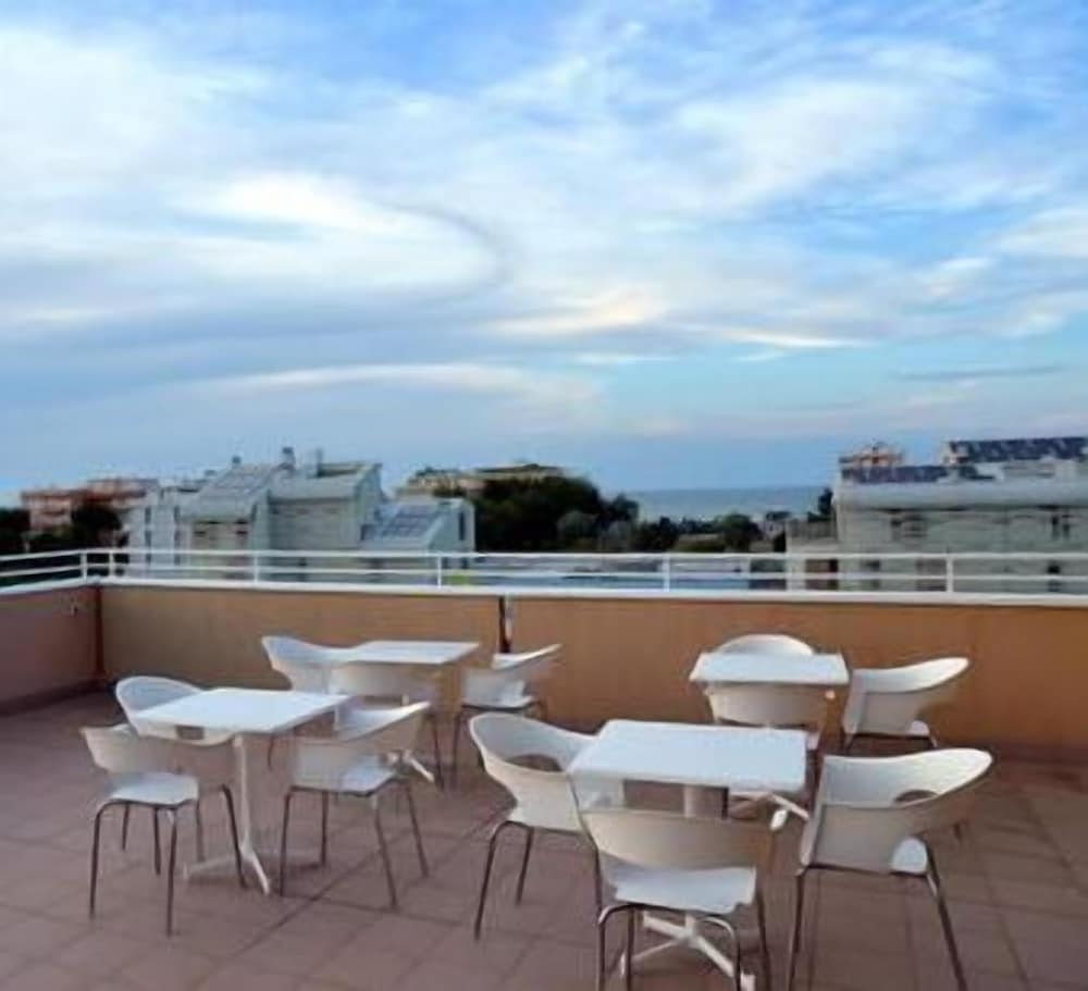 Hotel Maioli 21/26