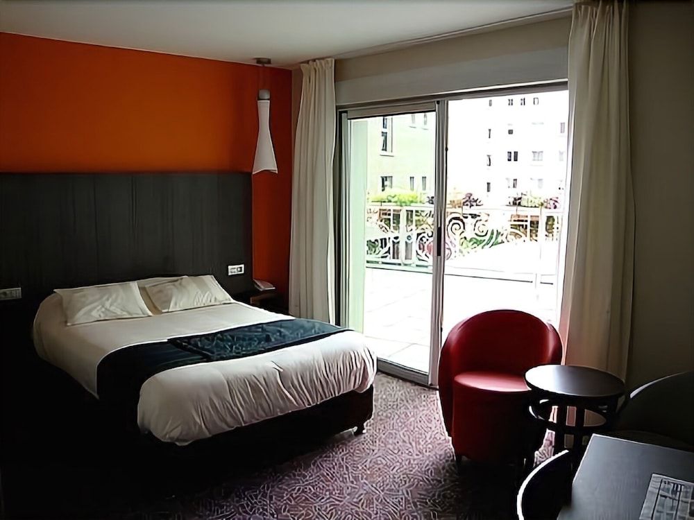 Hotel Victor Hugo Spa 41/76