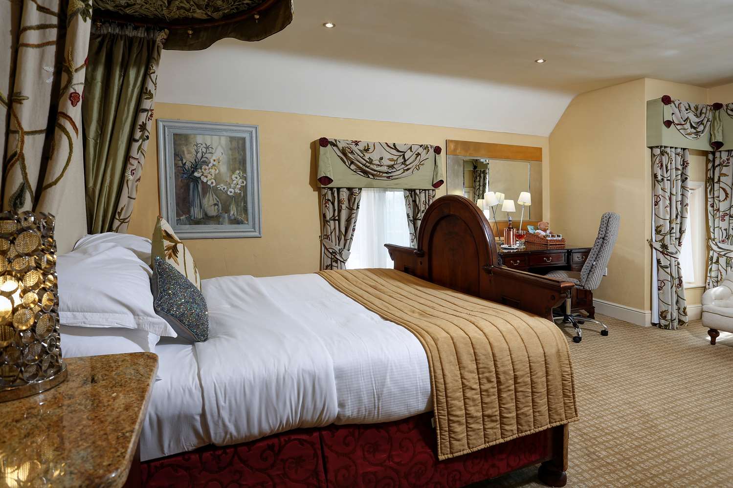 Suite, King Bed, 2 Bathrooms, Hot Tub