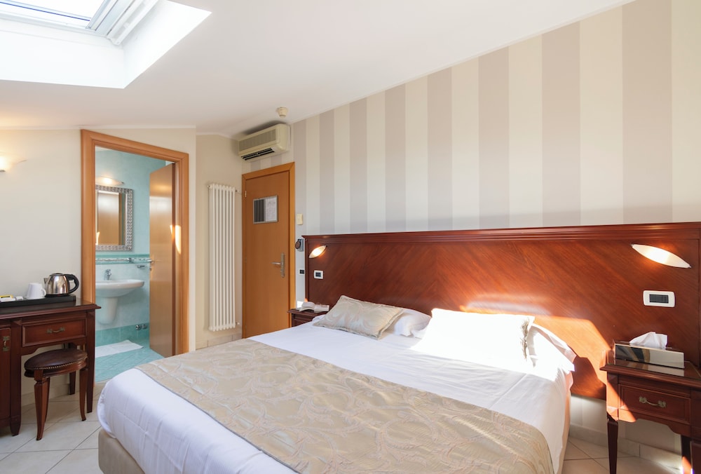 Hotel Villa Tiziana 17/50