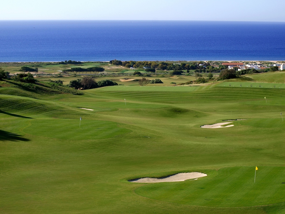Palmares Beach House Hotel 56/60