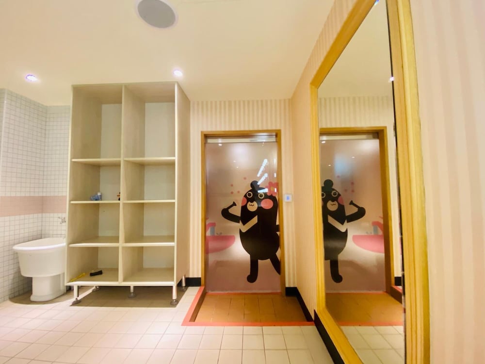 Heybear Capsule Hotel 21/50