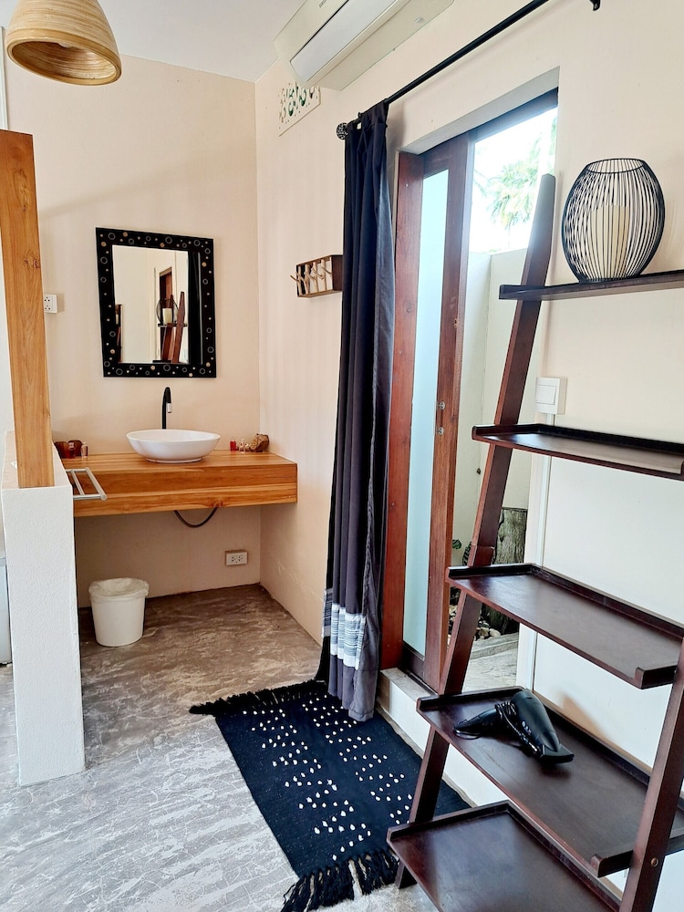 Laura's Guest House Samui 35/54