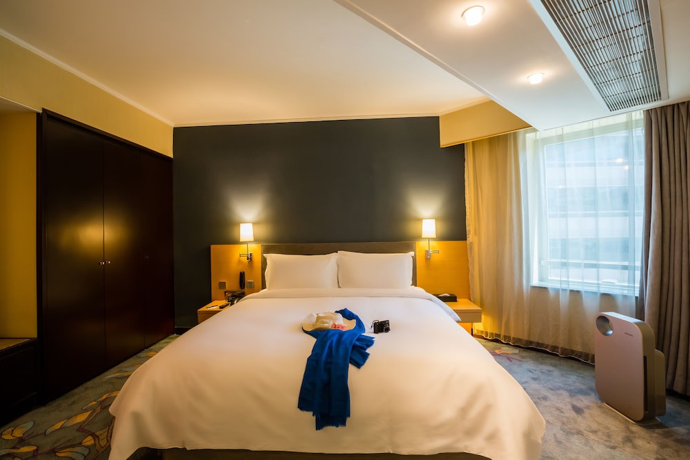 Beijing Chongwenmen Tongpai Hotel 7/35