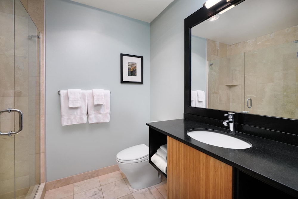 Best Western Plus Hood River Inn 79/80