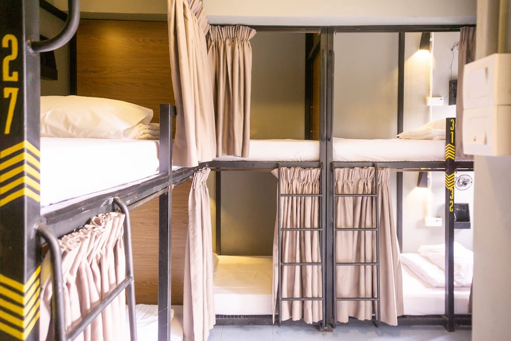 Traveller Bunker Hostel 21/45