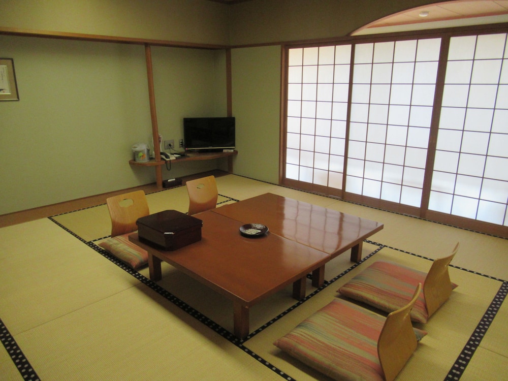 KIKUCHI KANKO HOTEL 54/63