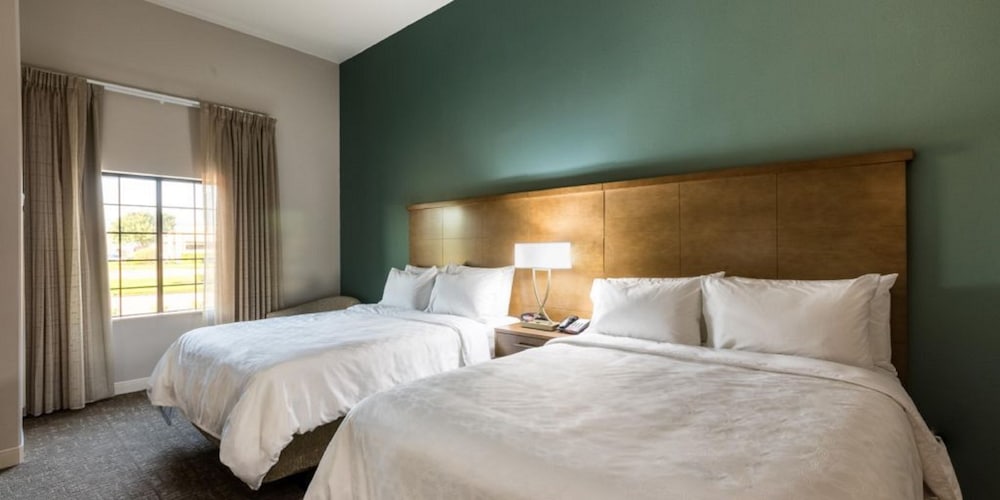 جناح استوديو بسريرين كوين بمطبخ لذوي الإعاقة، Staybridge Suites Houston East - Baytown 2/5