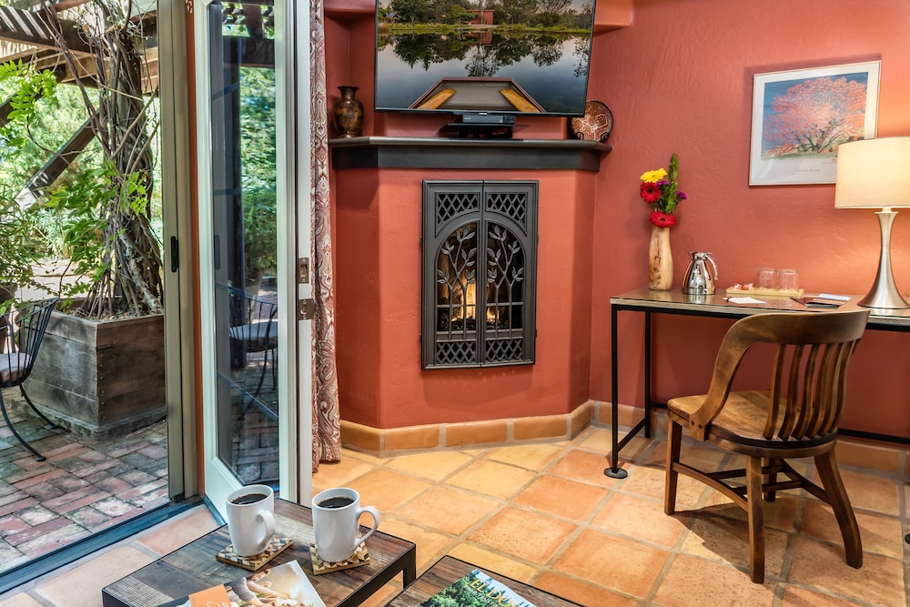 Eden Vale Inn 5/50