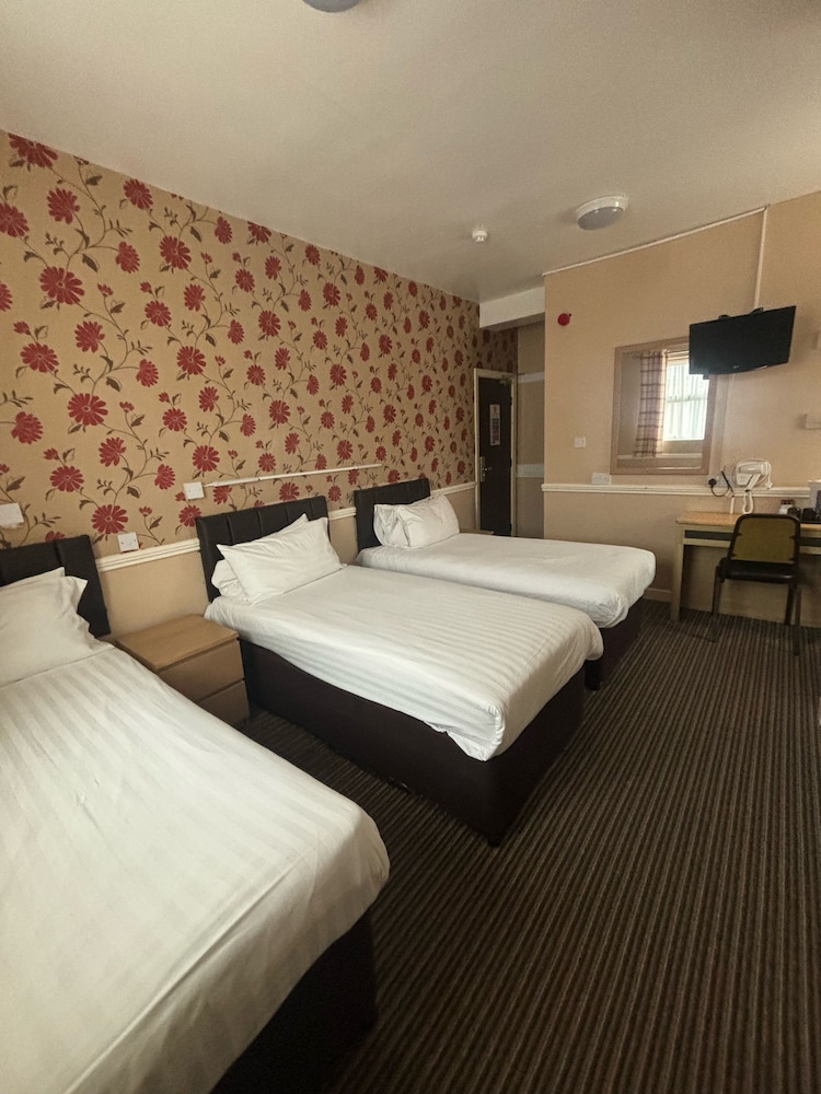 The Lawton Hotel 6/50