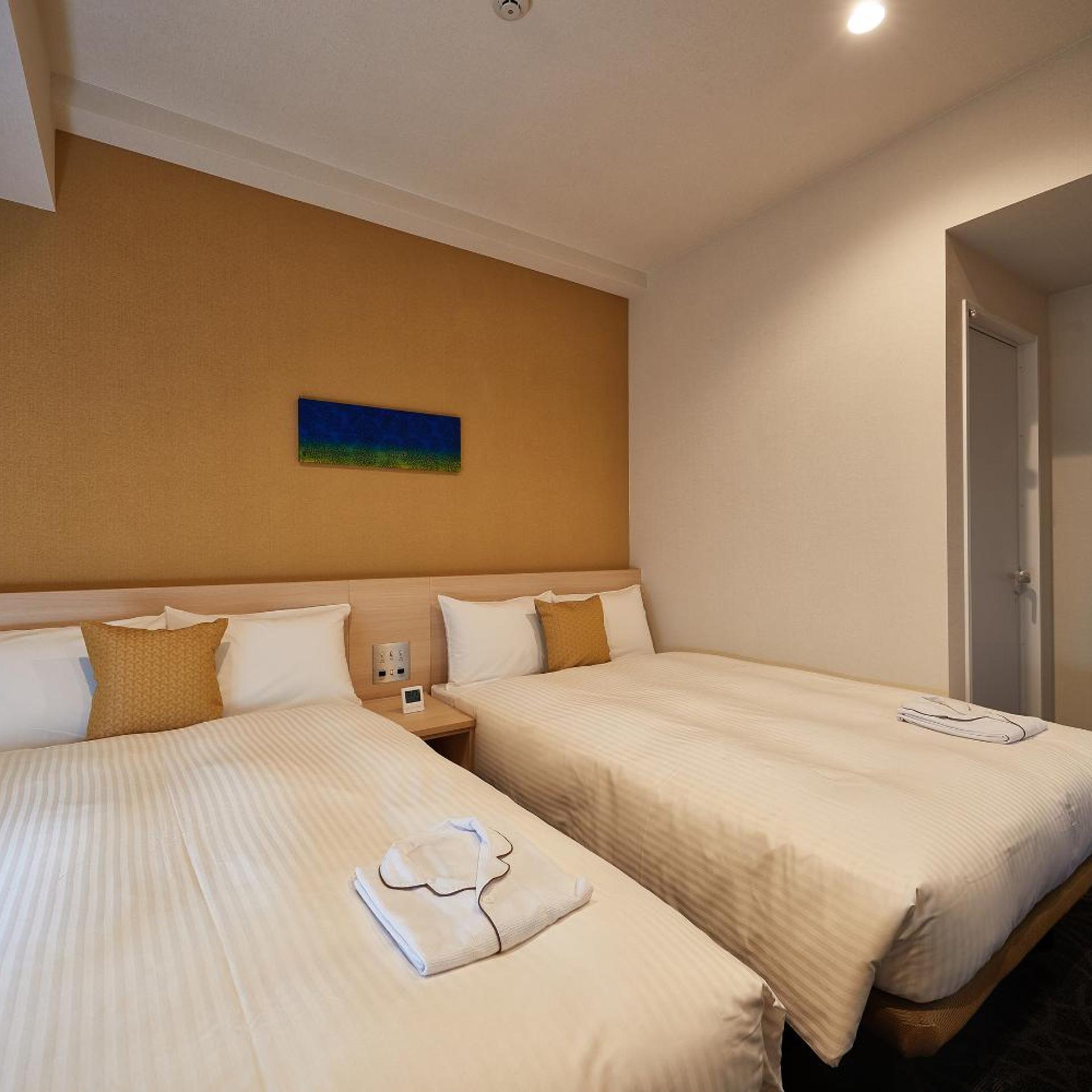GRAND, STANDARD, TWIN BEDS
