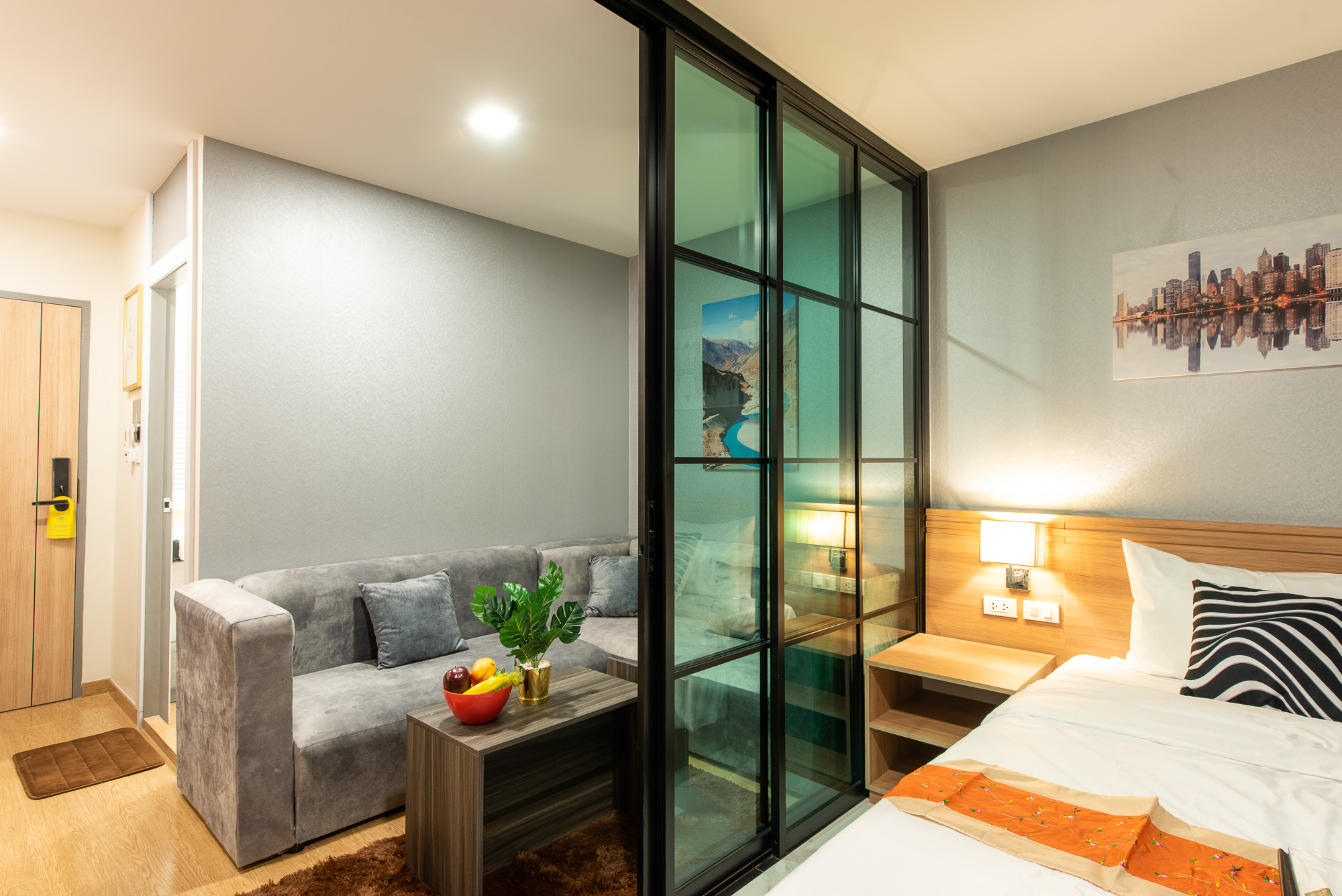 Metro Hotel Ratchada 36 12/38