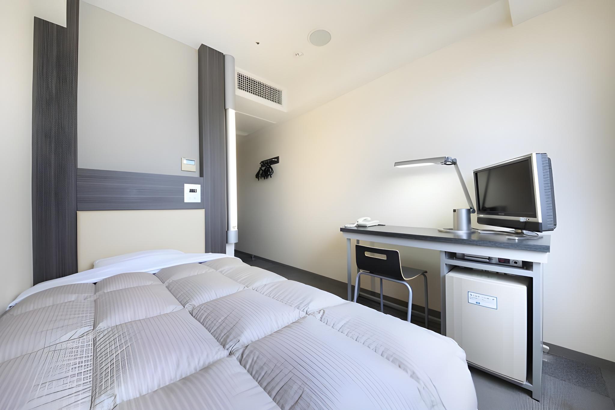 Room, Single