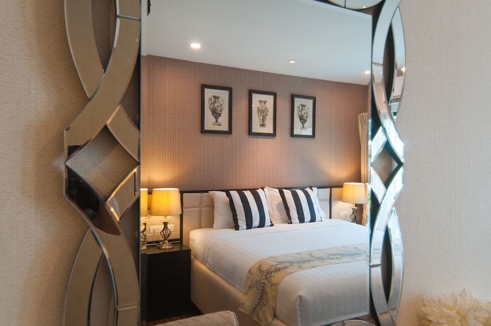 The Title KR Beach Condotel Rawai Phuket 10/37