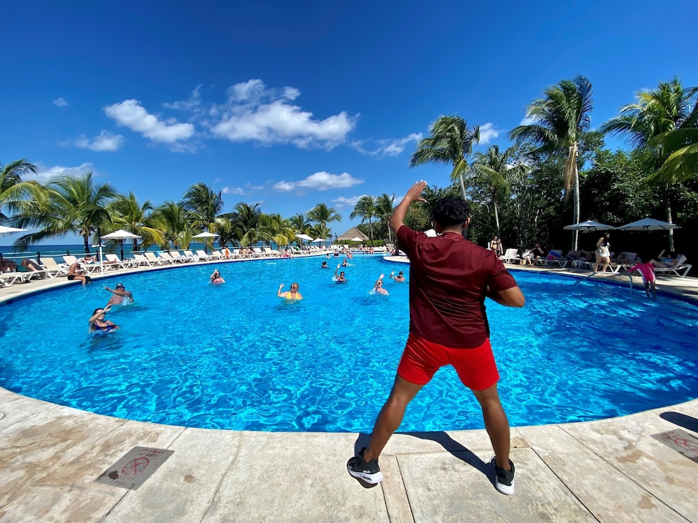 Occidental Cozumel 43/72