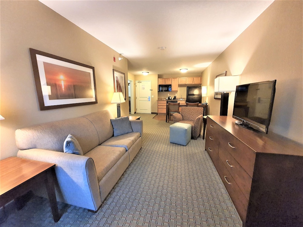 AmeriVu Inn and Suites - Chisago City 28/37