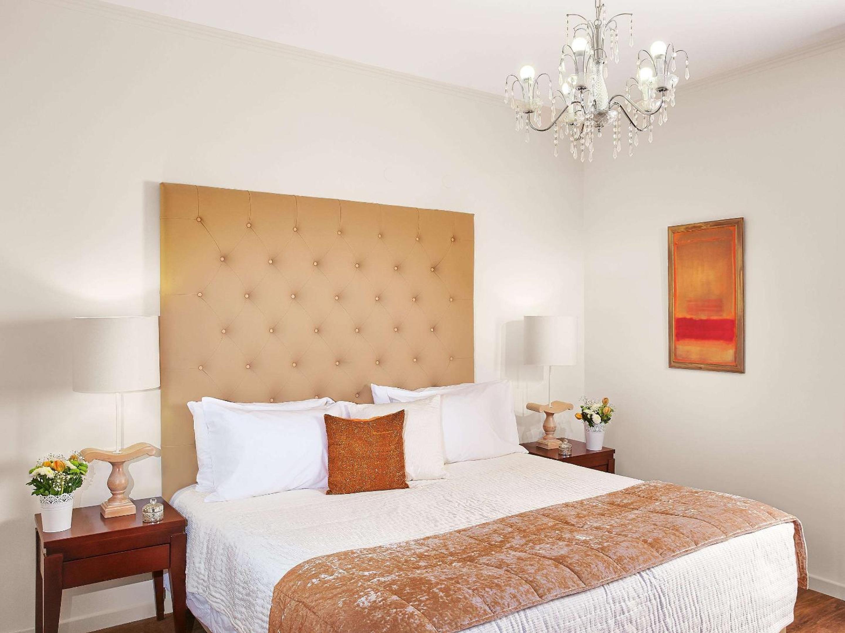 1 Bedroom, Maisonette