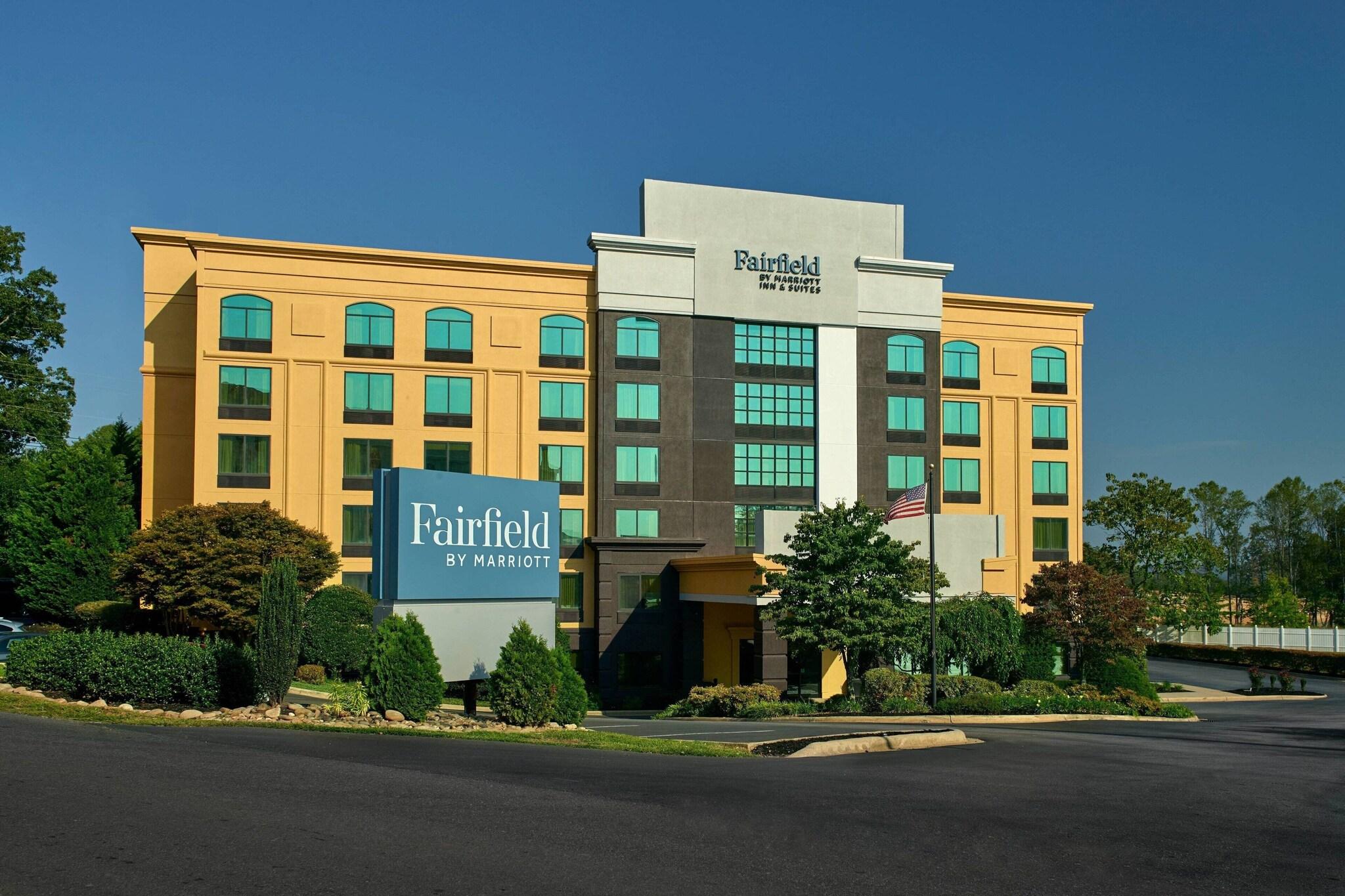 FAIRFIELD INN SUITES BY MARRIOTT ASHEVILLE SOUTH BILTMORE photo5