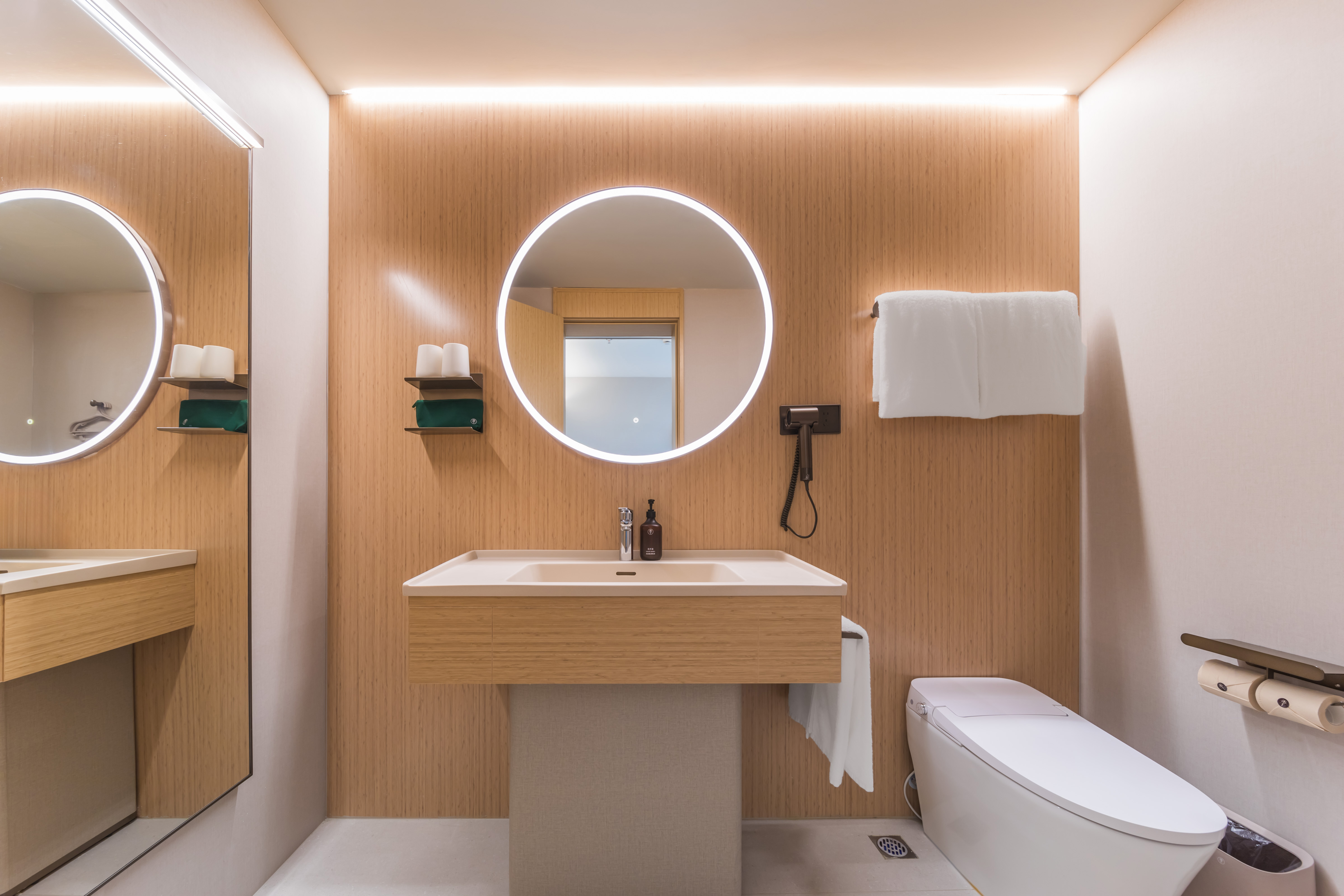 JI Hotel Shanghai Zhaojiabang 28/32