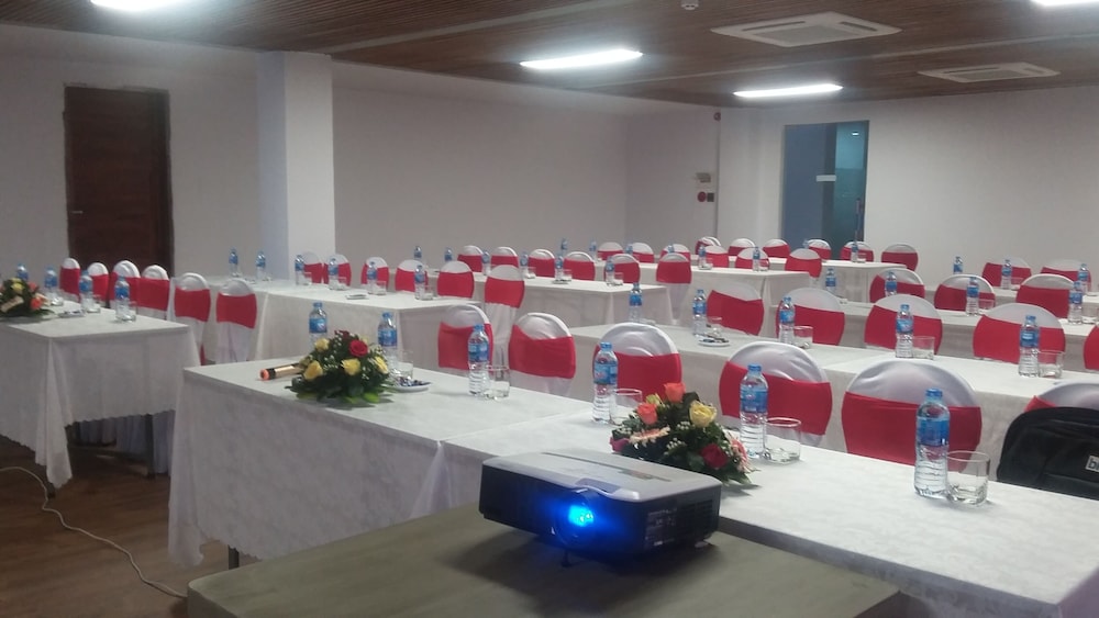 Casa Marina Resort 65/75