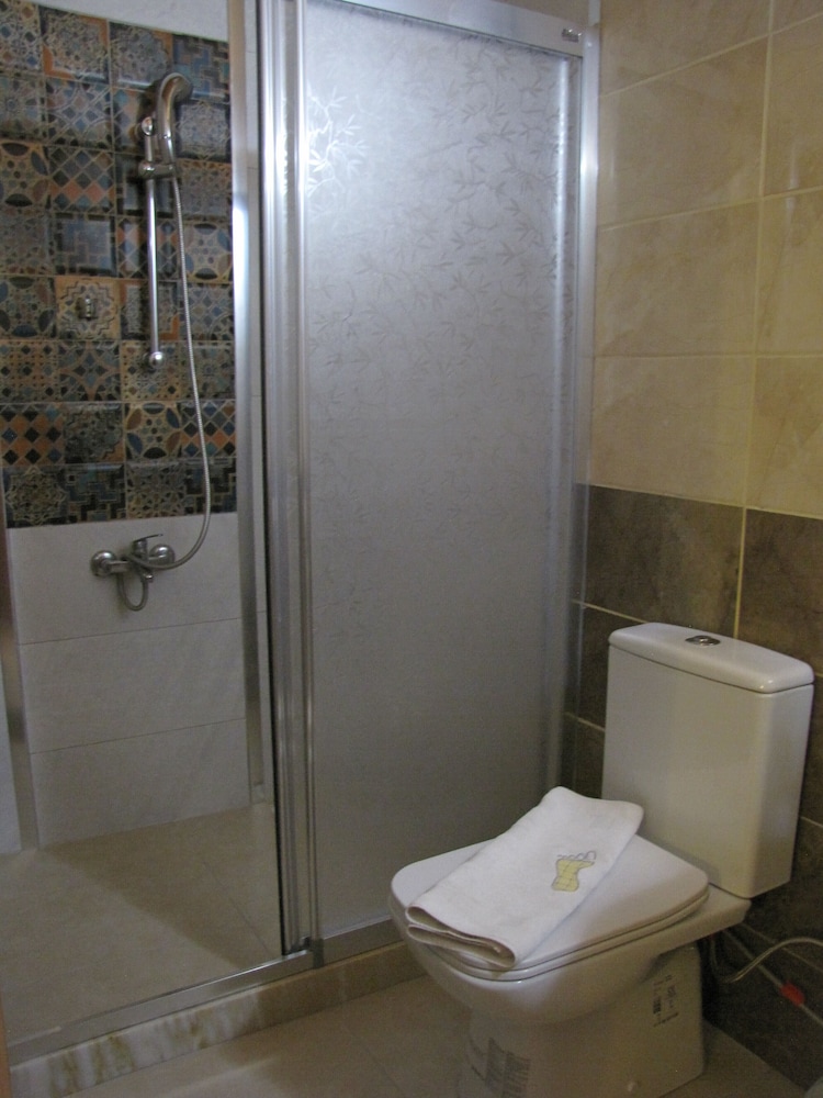 Ali Babas Guesthouse 42/42
