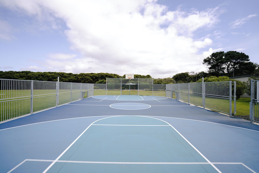 ANGLESEA BEACHFRONT FAMILY CARAVAN PARK 17/50