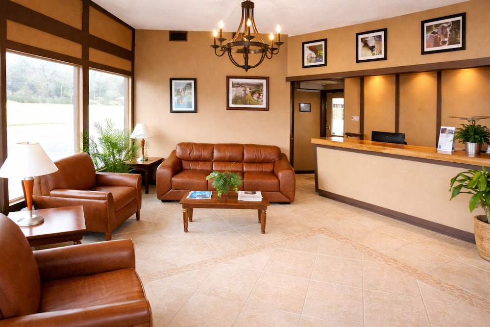 Alvin Extended Stay 42/62
