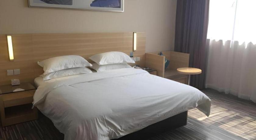 City Comfort Inn (Guangzhou Zhongluotan Culture Square) 26/53