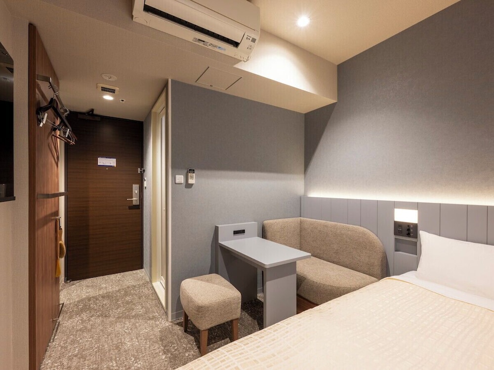RENOVATED, SINGLE, DOUBLE BED