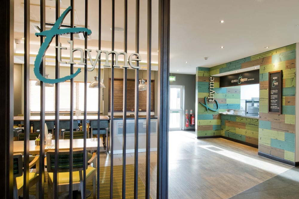 Premier Inn Glasgow Braehead 38/41