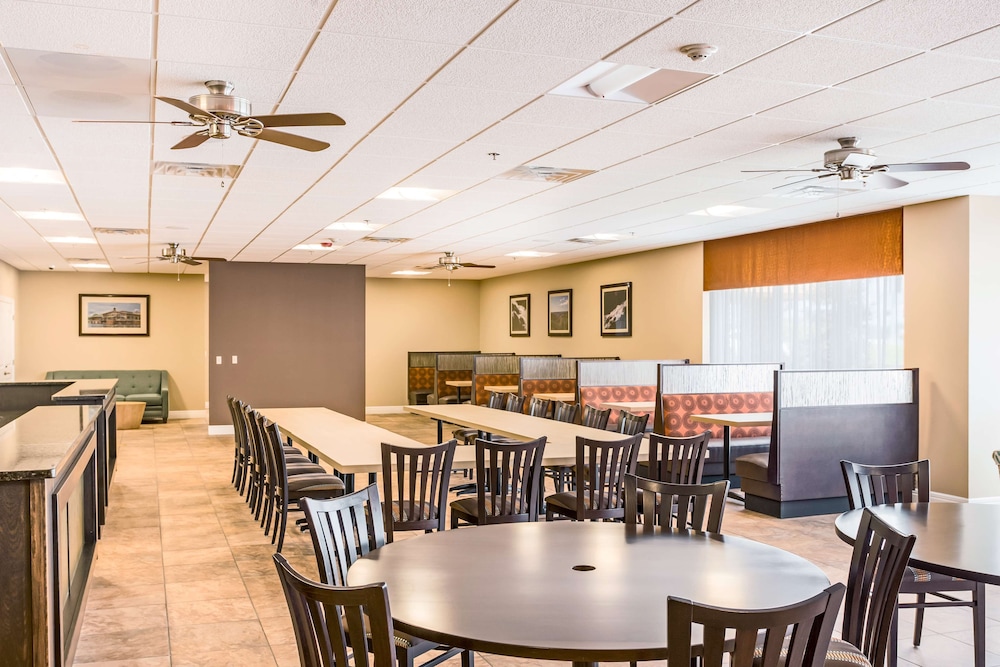 Red Lion Inn & Suites Branson 29/36