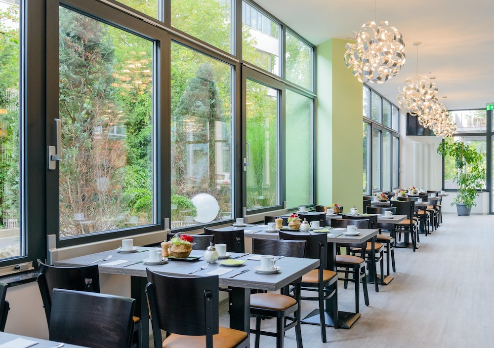 Novina Hotel Wohrdersee Nurnberg City 35/64