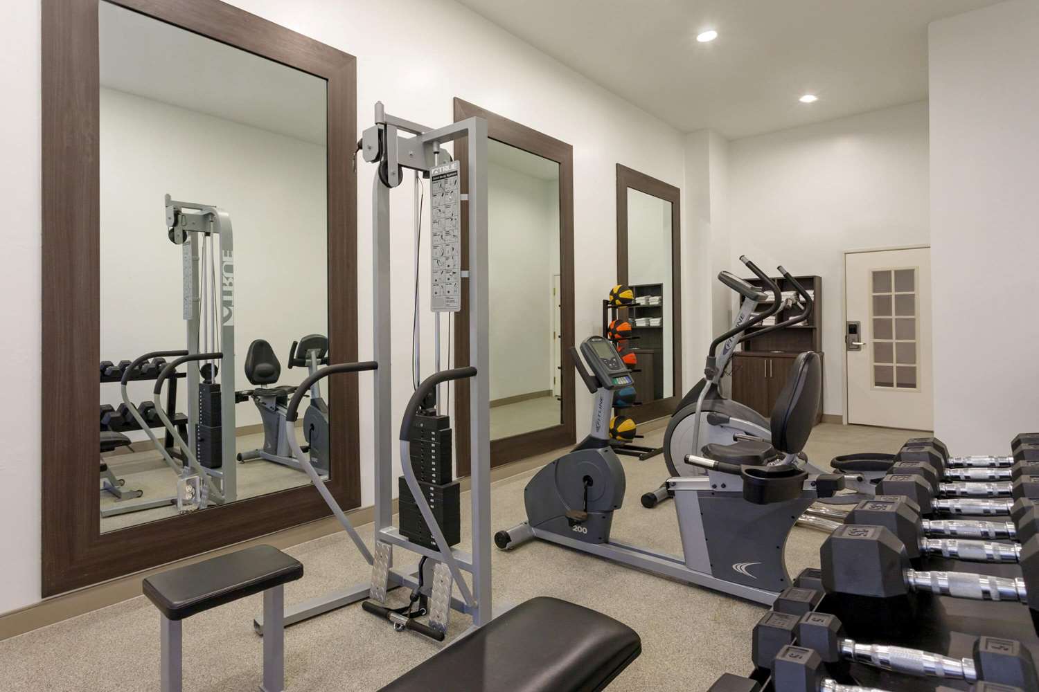 La Quinta Inn & Suites by Wyndham I-20 Longview South 24/43