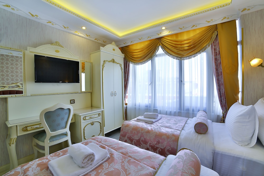 Nayla Palace 19/51