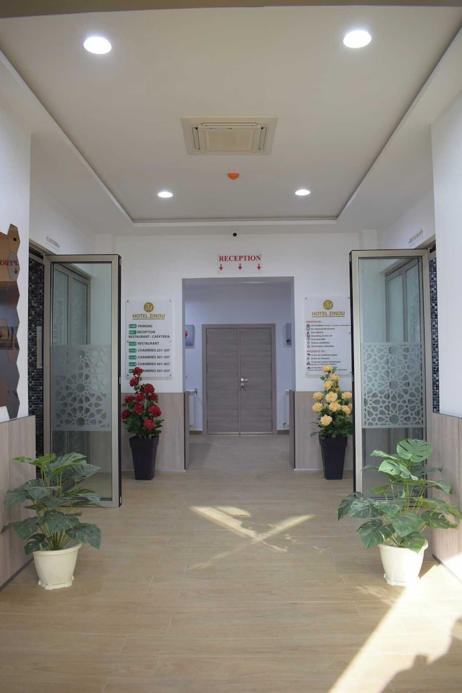 Hotel Zinou ZM 38/49
